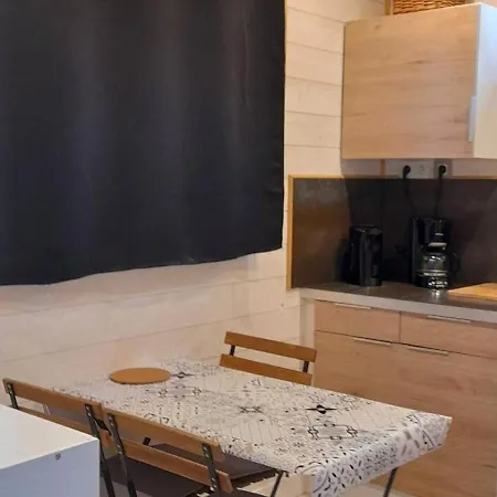 Apartment Pour Couple Avec Un Enfant *