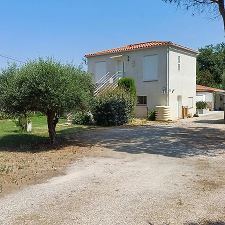 Apartment Pour Couple Avec Un Enfant Montescot
